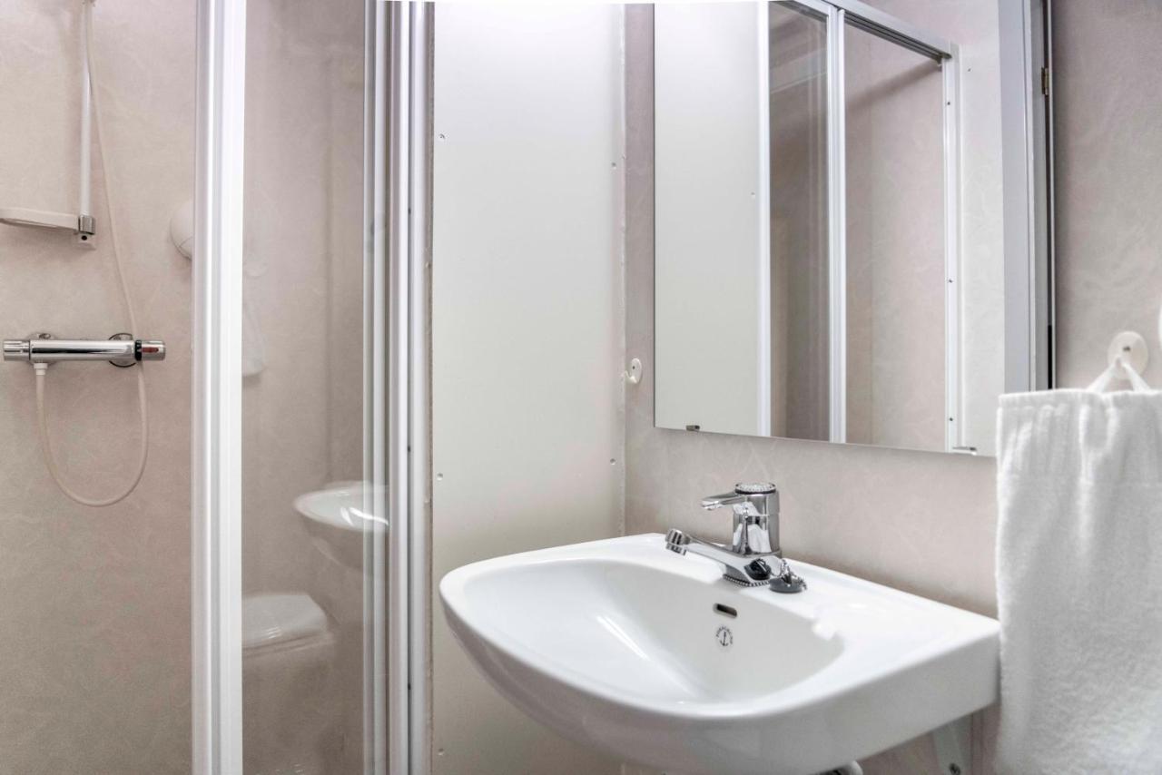 Bed & Breakfast Melbu Hotell
